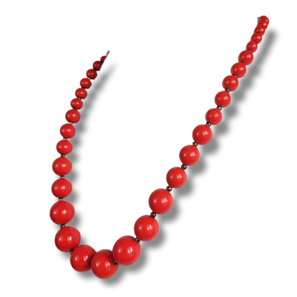 Woman's Contemporary Beaded Necklace Retro Design Red Classic